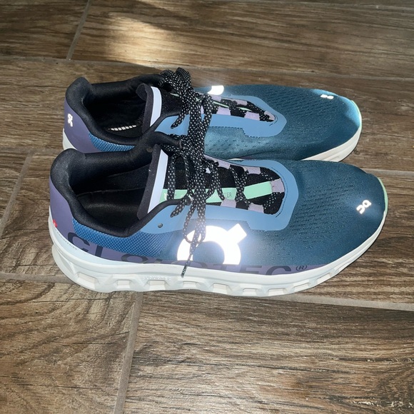 ON Cloud Cloudmonster Dust/Vapor Blue Teal men’s shoes